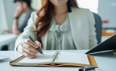 上海运输公司如何注册？流程、材料与条...