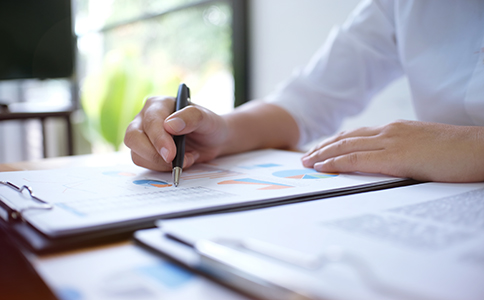 判断代办注册上海公司哪家好的核心标准