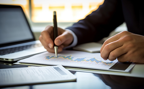 选择代理上海广告公司注册的优势